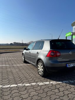 Volkswagen Golf 5, 1.6 75kW - 5