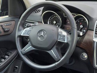 Mercedes Benz GL500, 4MATIC, 7 míst k sezení - 5