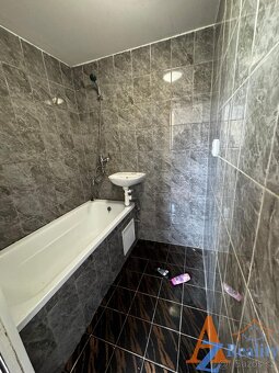 Nabízíme pronájem bytové jednotky 2+1 v ulici Kyjická, Chomu - 5