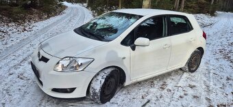 Toyota auris 1.4i rok 2008 - 5