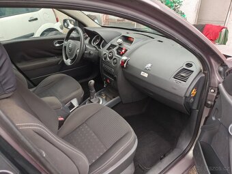Renault Megane 1,6 i 16V - 5