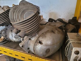 ČZ 150, ČZ 125, Manet 90, Simson 50. - 5