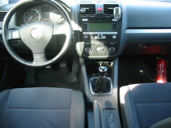 Jetta 1.9 TDI 77 kW,přední+zadní kamera - 5