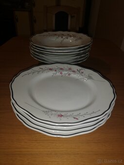 Porcelánové starodávné talíře - sada - 5