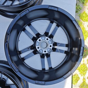 Alu Dezent TZ DARK 8x19 5x112 ET 49, 57.1 senzory SPĚCHÁ - 5