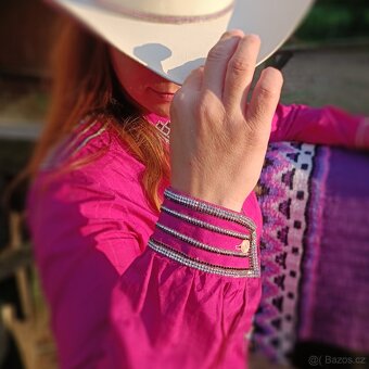Western show halenka - 5