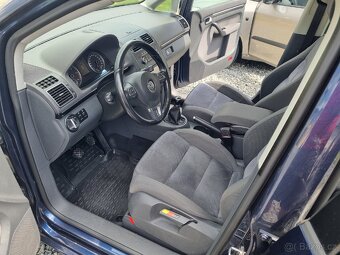 VW Touran 2,0 TDI - 5