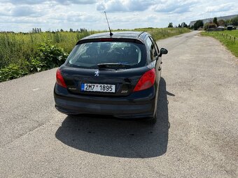 Peugeot 207 1.4 - 5