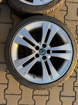 Trinity 5x100 205/40/R17 - 5