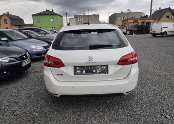 Peugeot 308 1.2i Klima, Navi, Tempomat benzín manuál 60 kw - 5