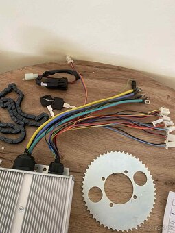 Sada elektromotoru 3000W/72V, řídící jednotka, plynová páčka - 5