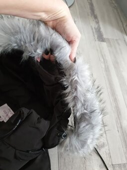 Krásná delší zimní bunda na hory - 5