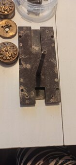 Kovani k trezoru - 5