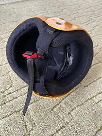 prodám lyžařskou přilbu - 5