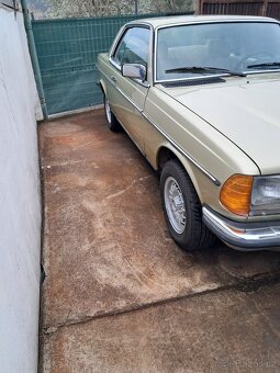 Mercedes-Benz  230 CE kupé - 5