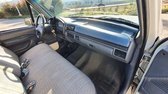 Ford F250 XL custom light duty - 5