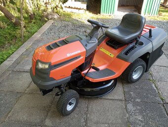 Zahradní sekací traktor Husquarna CT 126 - 5