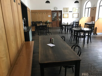 Prodej domu s restaurací a byty Přerov Dluhonská - 5