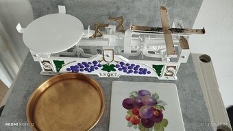 Krásné staré 5kg váhy EXAKT pro vinaře, do sbírky atp. - 5