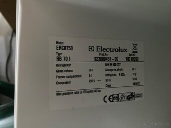 Lednička Elektrolux 62l - 5