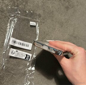 Nový kryt na Apple iPhone 14 pro - 5