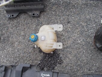 Díly 2. Fiat Grande Punto 1.3 Multijet 55kw - 5