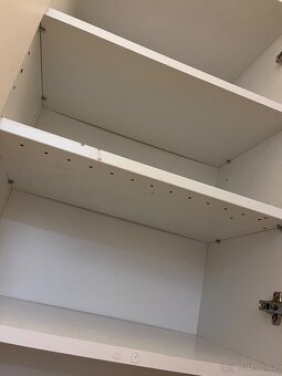 Koupelnová skříňka - 5