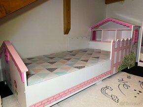 masiv postel s domečkem pro panenky Kidkraft - 5