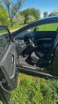 Toyota Corolla Verso - 5