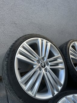 Škoda Sirius r18 5x100 215/35 - 5