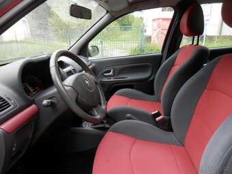 Renault Clio 1.2i 16V, 19tis. Km 1.maj. ČR, 5Dv. - 5