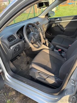 Volkswagen Golf Variant 1.6 TDI, 77 kW, r. 2013, po servisu - 5