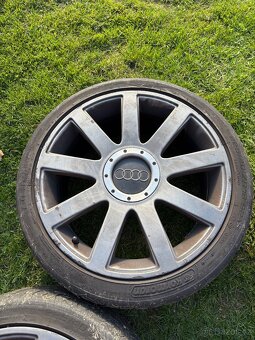Audi kola R18, 225/40 - 5