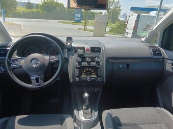 VW TOURAN 2,0 TDI DSG - 5
