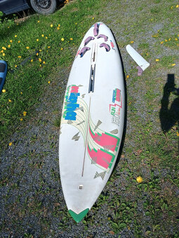 Windsurfing-i jednotlivě plováky,stěžně,plachty - 5