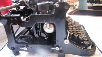 Psací stroj CONTINENTAL - 5