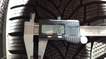 Téměř nové zimní pneu Nexen 215/40/18 XL, sada, DOT1623 - 5