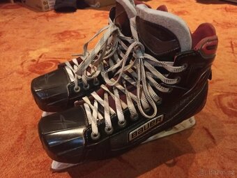 Brankářské brusle Bauer Vapor X900, vel. EUR 44,5., 9D(užší) - 5
