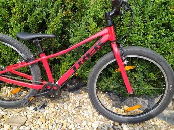 Dětské kolo Trek PRECALIBER Magenta, velikost 24" - 5