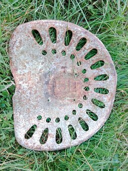 Sedačka plechová - 5