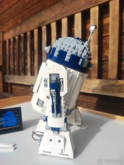 LEGO #75379 (SW) R2-D2 - 5