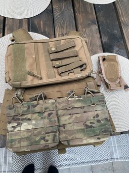 Nosič plátů laser cut molle Rothco - 5