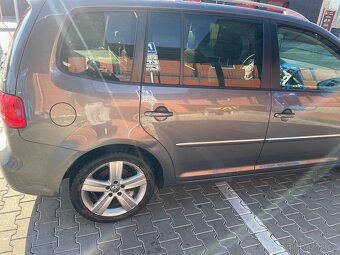 Volkswagen Touran 2.0 dsg 7 mist - 5