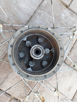 Jawa 50 pionyr - stred kola - 5