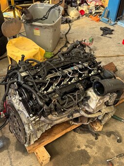 Prodam Dily N57D30B 230kw - 5