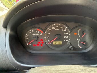 Honda Civic 1.4 - 5