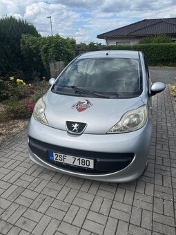 Peugeot 107 1,0 benzín - 5