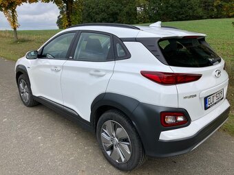 HYUNDAI KONA STYLE 64 kWh ROK 2020 SOH 100% - 5