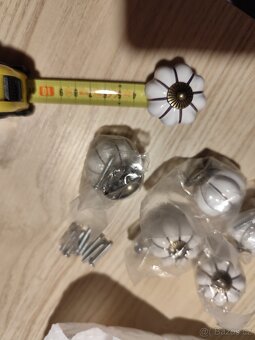 Nábytkářské úchytky, knopky - 5