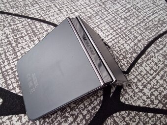 Samsung Z Flip 4 5G, 256 GB - cerny - 5